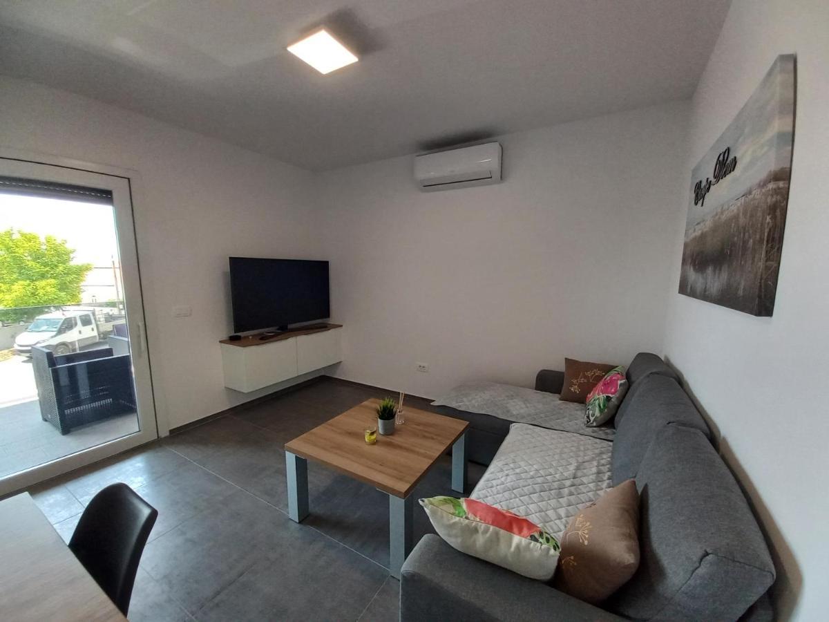 Apartment Martina Vir Extérieur photo