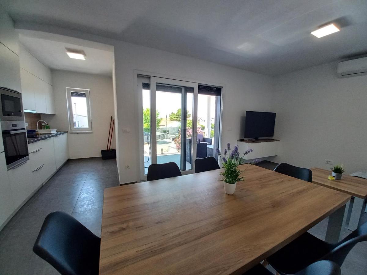 Apartment Martina Vir Extérieur photo